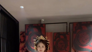 美人我不动怕弄花了你的妆