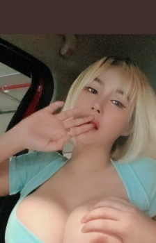 无聊中，，，顺手捏一把