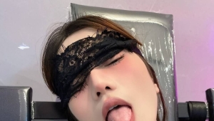 抽象妹妹太容易笑场