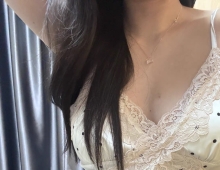 胸小年龄看上去不大服务还行